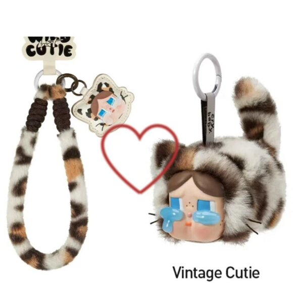 CRYBABY - Vintage Cutie Bundle (Plush Pendant & Phone Charm) - Picture 1 of 3